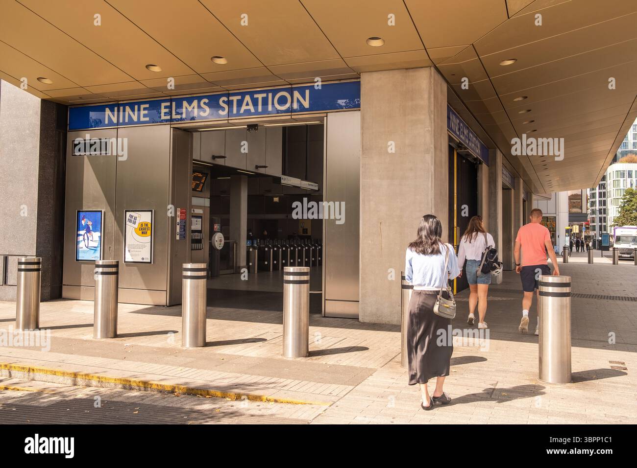 LONDON – 7. JULI 2025: Nine Elms Station in South West London, Teil der Northern Line Extension Stockfoto