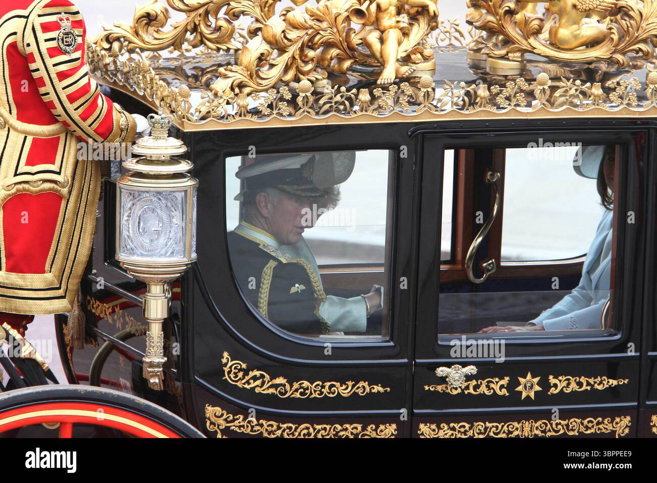 Camilla die Herzogin von Cornwall und Prinz Charles mit Michael und Carole Middleton am königlichen Hochzeitstag in London am 29. April 2011 Stockfoto