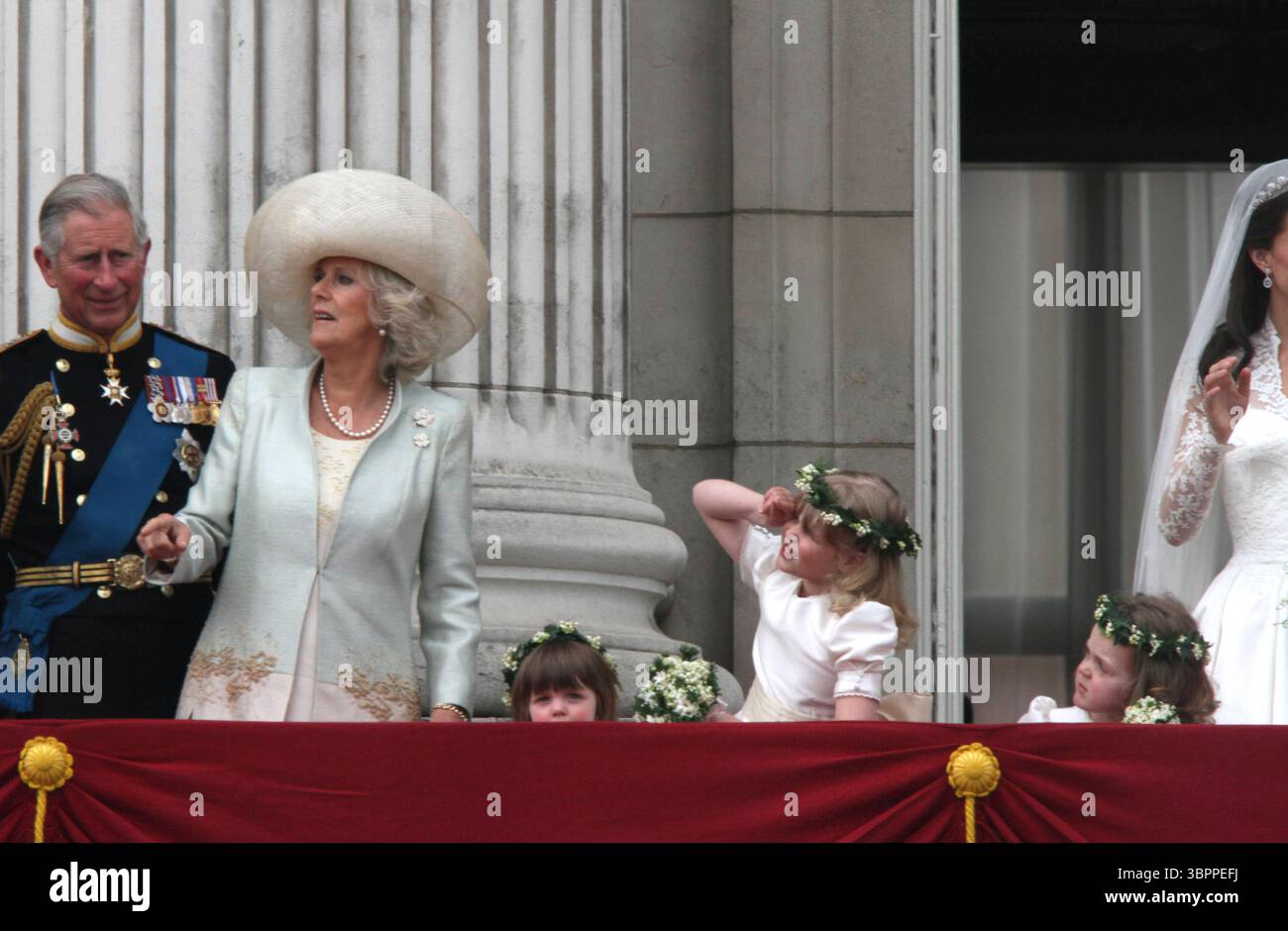 Camilla die Herzogin von Cornwall und Prinz Charles am königlichen Hochzeitstag in London am 29. April 2011 Stockfoto