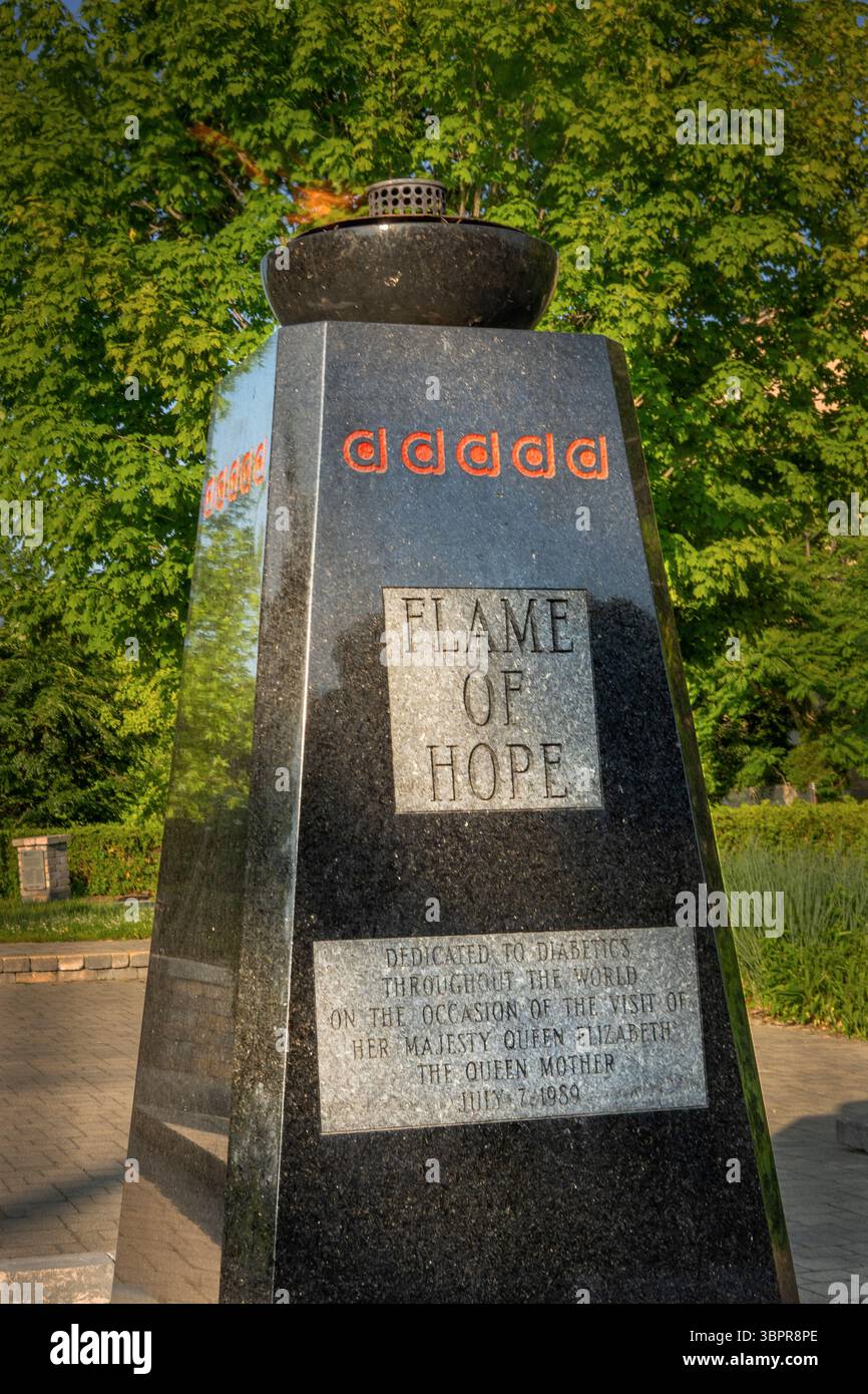 Statue von Sir Frederick G Banting am Banting Square in London Ontario Kanada Stockfoto