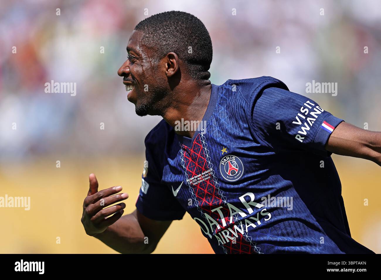 East Rutherford, Usa. Juli 2025. Ousmane Dembele von PSG feiert, nachdem er im Halbfinale der FIFA Club-Weltmeisterschaft 2025 im MetLife-Stadion in East Rutherford, USA, am 9. Juli 2025 das zweite Tor seines Teams erzielt hat. Foto: Heuler Andrey/DiaEsportivo/Alamy Live News Credit: DiaEsportivo/Alamy Live News Stockfoto