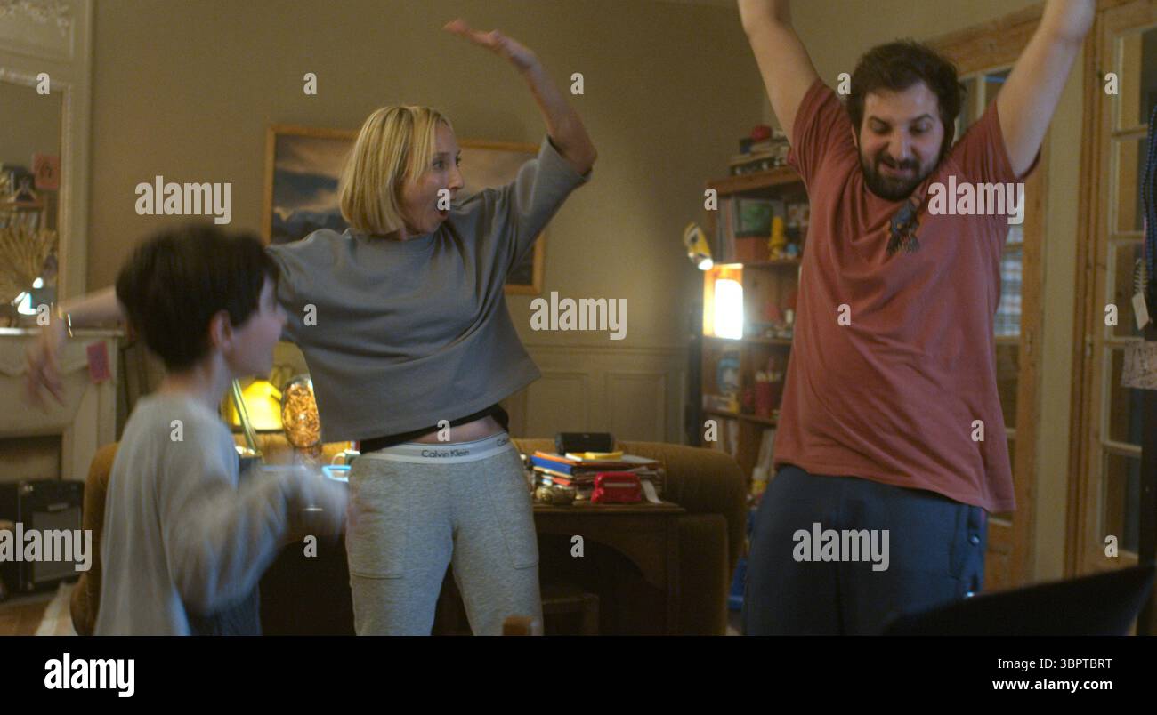 EN Tongs au pied de l'Himalaya (2024)A Mother's Special Love (2024) Audrey Lamy *Filmstill - nur redaktionelle Verwendung* siehe Besondere Anweisungen. CAP/UFS Stockfoto