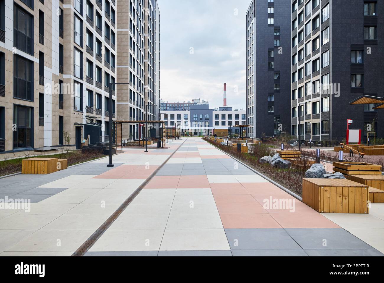 Die faszinierende moderne Stadtlandschaft bietet atemberaubende Wohngebäude in einer städtischen Umgebung Stockfoto