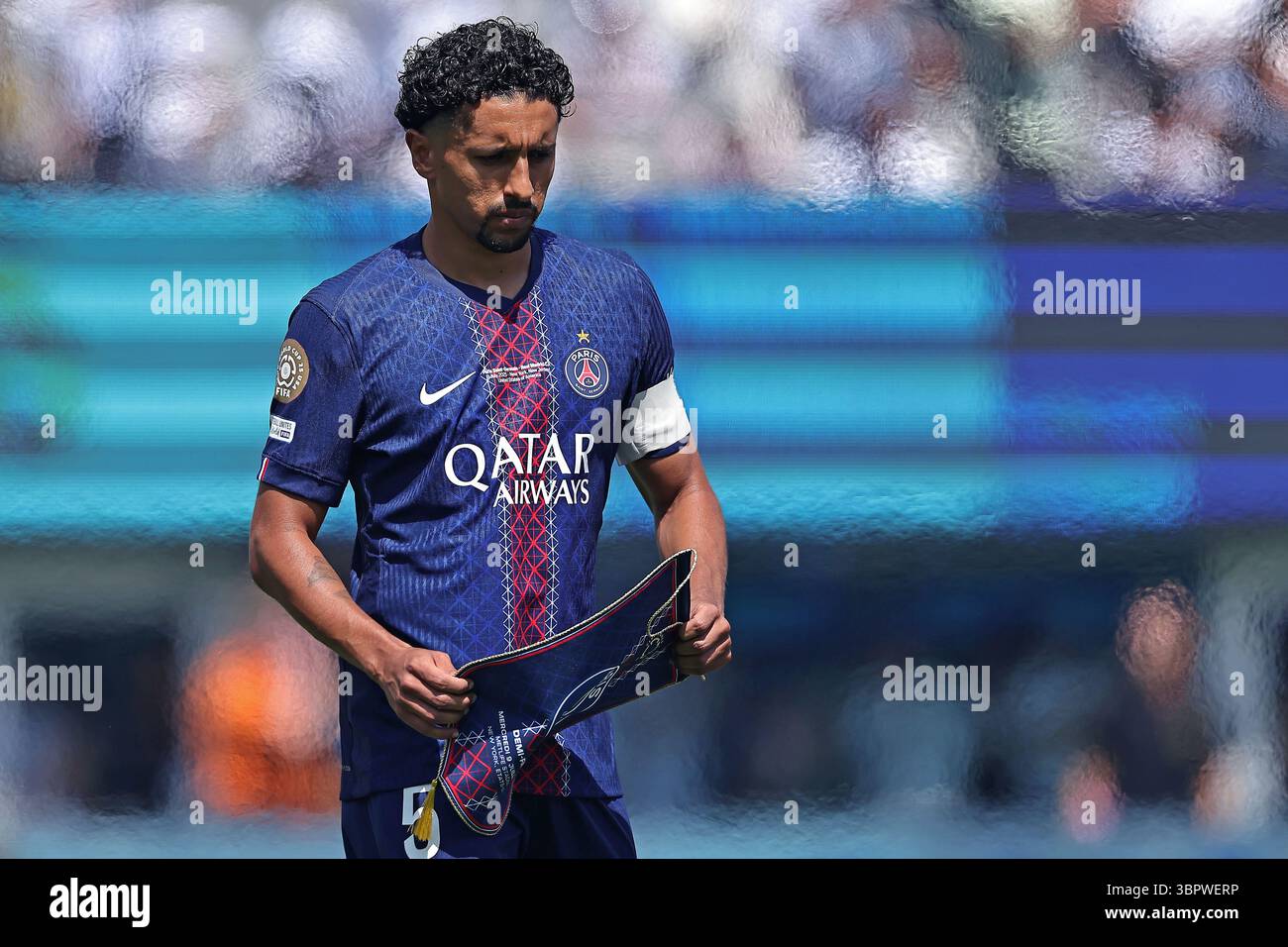 East Rutherford, Usa. Juli 2025. Marquinhos von PSG war vor dem Spiel zwischen PSG und Real Madrid C.F. für das Halbfinale der FIFA Club-Weltmeisterschaft 2025 im MetLife Stadium in East Rutherford, USA, am 9. Juli 2025. Foto: Heuler Andrey/DiaEsportivo/Alamy Live News Credit: DiaEsportivo/Alamy Live News Stockfoto