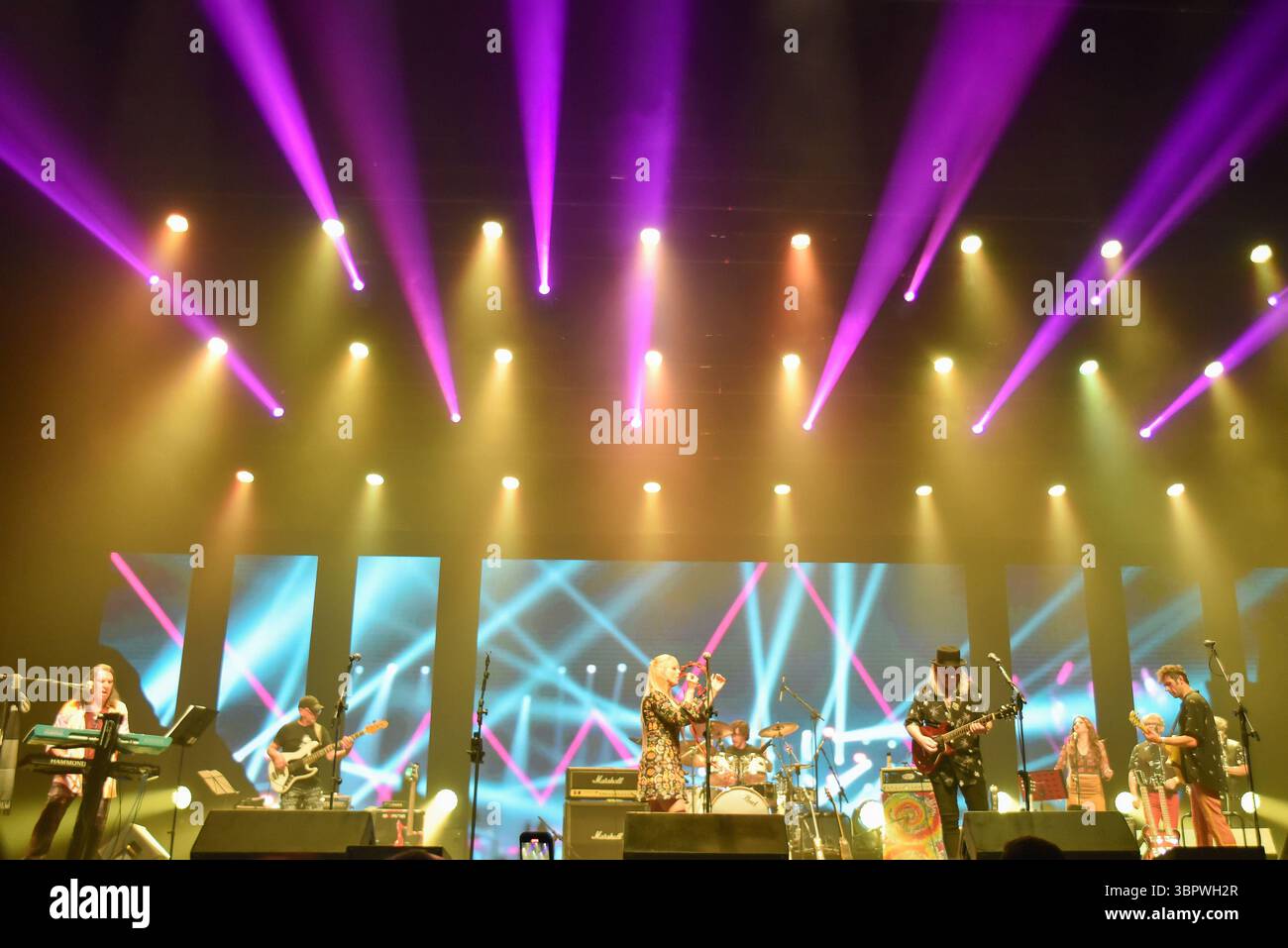 Sao Paulo, Brasilien. Juli 2025. SP - SAO PAULO - 07/09/2025 - TUTTI FRUTTI FEIERT 50 JAHRE RITA LEES FORBIDDEN FRUIT - Auftritt der Band Tutti Frutti. Die Show feiert 50 Jahre seit der Veröffentlichung von Rita Lees Album Forbidden Fruit mit besonderen Gästen in der Tokio Marine Hall in Sao Paulo. (Foto: Jota Erre/AGIF/SIPA USA) Credit: SIPA USA/Alamy Live News Stockfoto