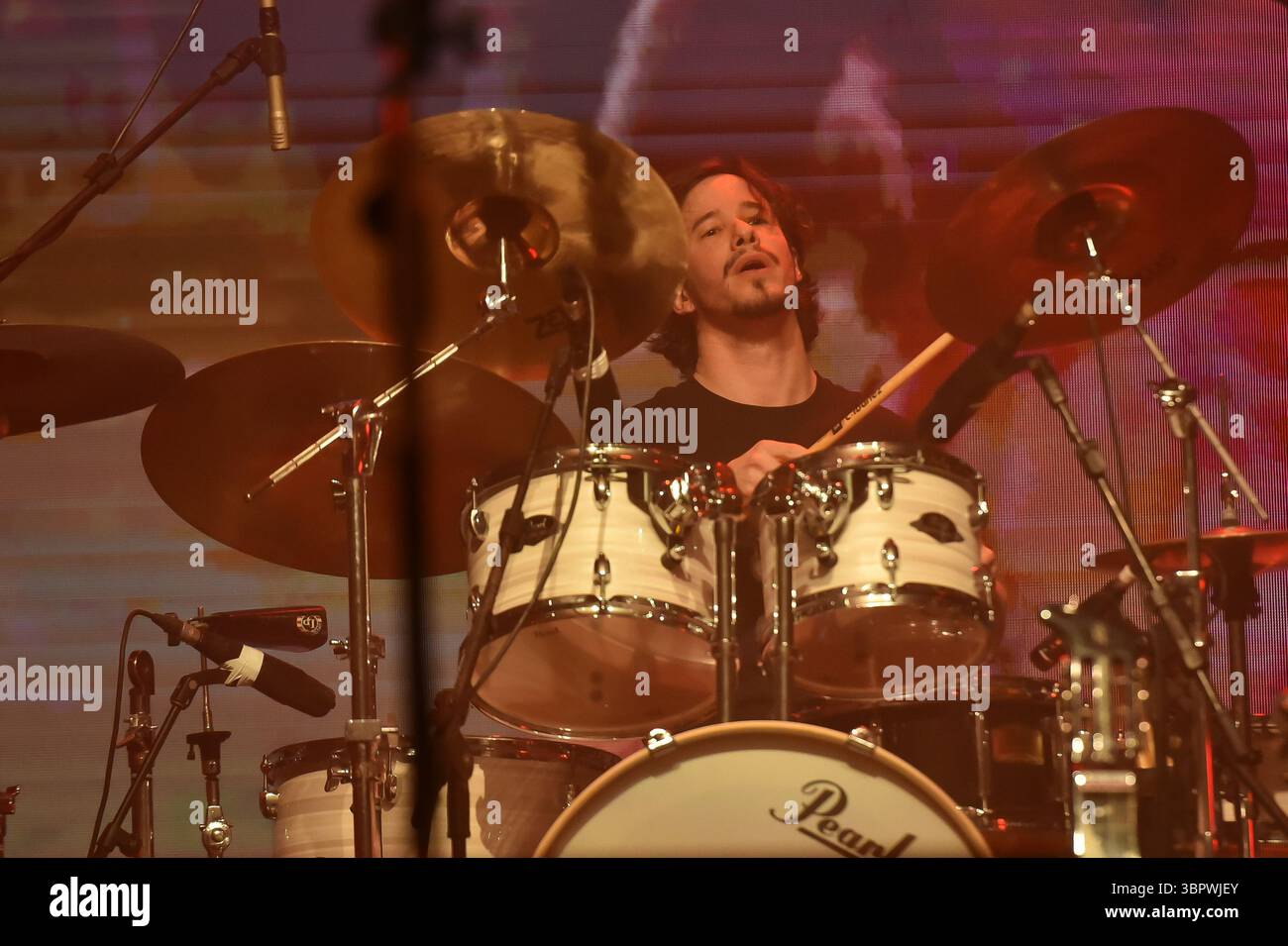 Sao Paulo, Brasilien. Juli 2025. SP - SAO PAULO - 07/09/2025 - IN SAO PAULO FEIERT TUTTI FRUTTI 50 JAHRE RITA LEES VERBOTENE FRUCHT - Lucas Tagliari während eines Auftritts der Band Tutti Frutti. Die Show feiert 50 Jahre seit der Veröffentlichung von Rita Lees Album Forbidden Fruit mit besonderen Gästen in der Tokio Marine Hall in Sao Paulo. (Foto: Jota Erre/AGIF/SIPA USA) Credit: SIPA USA/Alamy Live News Stockfoto