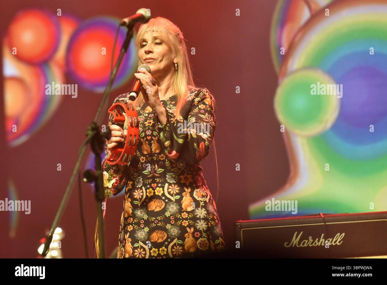 Sao Paulo, Brasilien. Juli 2025. SP - SAO PAULO - 07/09/2025 - IN SAO PAULO FEIERT TUTTI FRUTTI 50 JAHRE RITA LEES VERBOTENE FRUCHT Sol Ribeiro während eines Auftritts der Band Tutti Frutti. Die Show feiert 50 Jahre seit der Veröffentlichung von Rita Lees Album Fruto Proibido mit besonderen Gästen in der Tokio Marine Hall in Sao Paulo. (Foto: Jota Erre/AGIF/SIPA USA) Credit: SIPA USA/Alamy Live News Stockfoto