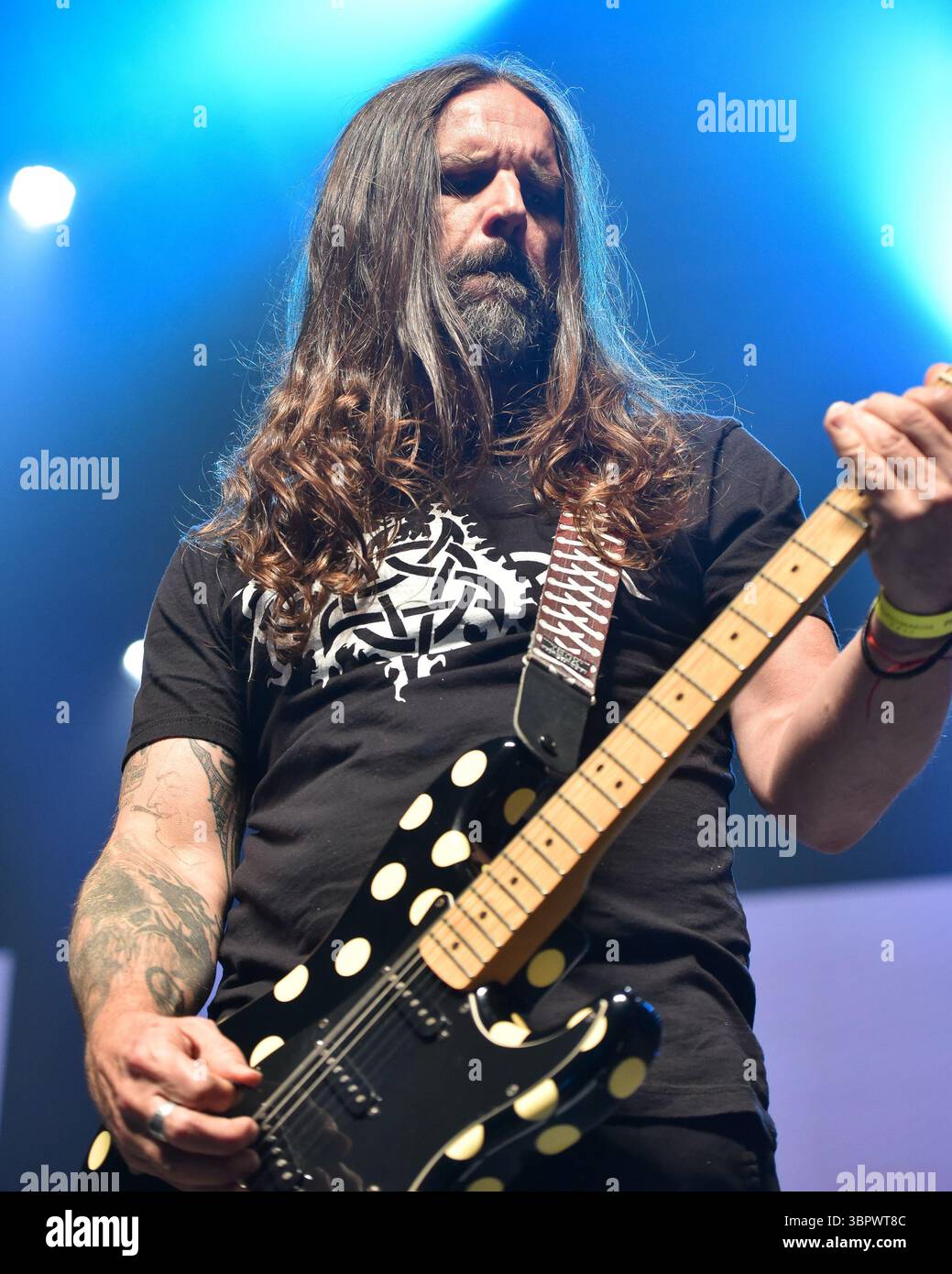 Sao Paulo, Brasilien. Juli 2025. SP - SAO PAULO - 07/09/2025 - IN SAO PAULO FEIERT TUTTI FRUTTI 50 JAHRE RITA LEES VERBOTENE FRUCHT - Andreas Kisser während eines Auftritts der Band Tutti Frutti. Die Show feiert 50 Jahre seit der Veröffentlichung von Rita Lees Album Fruto Proibido mit besonderen Gästen in der Tokio Marine Hall in Sao Paulo. (Foto: Jota Erre/AGIF/SIPA USA) Credit: SIPA USA/Alamy Live News Stockfoto