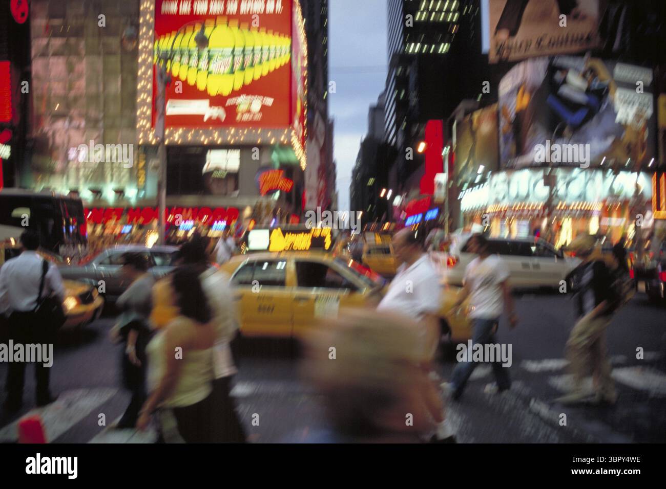 Time Square am Abend, Bewegung, New York City, USA Stockfoto