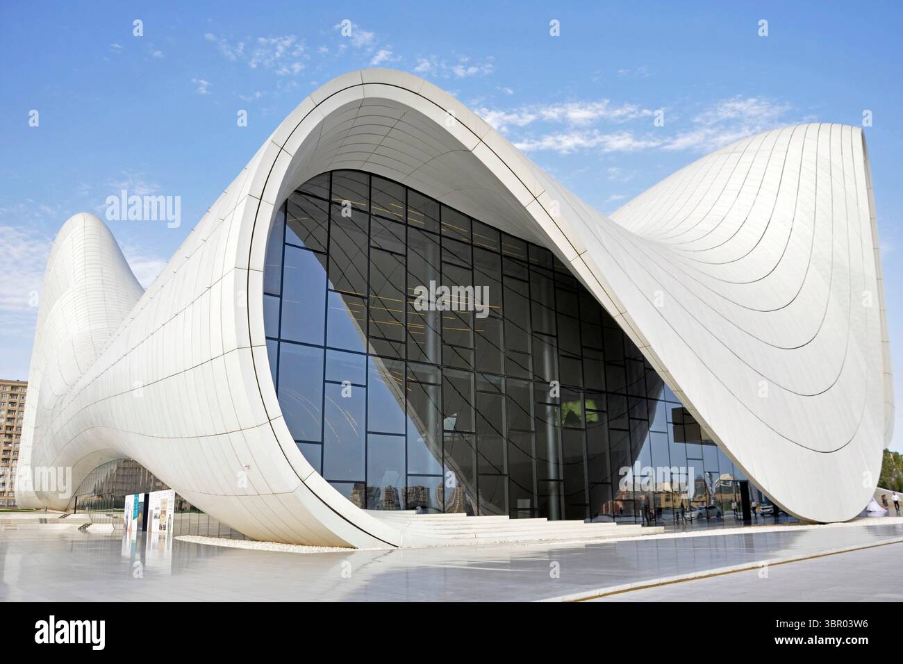 Aserbaidschan. Baku. Das Heydar Aliyev Cultural Center Stockfoto