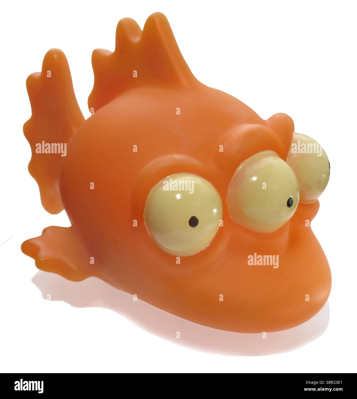 Gummigoldfisch auf weißem Hintergrund Stockfoto