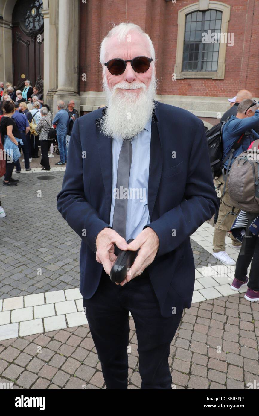 Gedenkfeier für Carlo von Tiedemann in Hamburg John Langley, Gedenkfeier Carlo von Tiedemann, St. Michaelis Kirche Hamburg, 10.07.2025 *** Gedenkgottesdienst für Carlo von Tiedemann in Hamburg John Langley, Gedenkgottesdienst Carlo von Tiedemann, St. Michaelis Kirche Hamburg, 10 07 2025 Copyright: XEventpressxBecherx Stockfoto