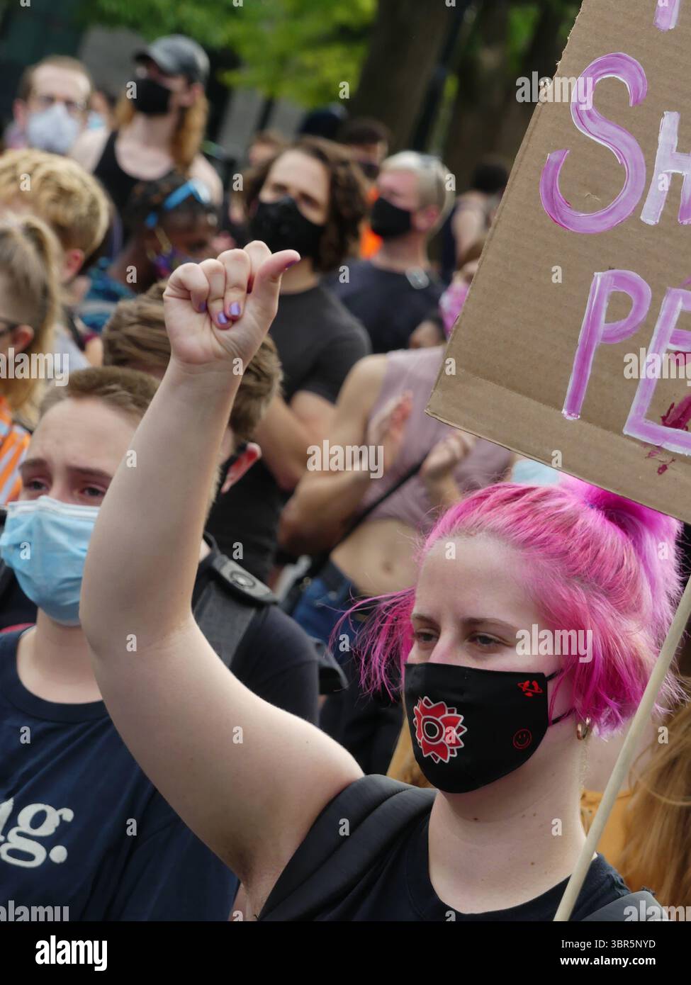 24. Juli 2020, New York, New York, USA: Präsident Donald Trump wird Obdachlosen nur Geschlechtern erlauben, Transgender-Menschen an Orten zu verbieten, die ihrer Geschlechtsidentität entsprechen, was Transgender-Rechte einschränkt, trotz eines Urteils des Obersten Gerichtshofs, das der Transgemeinschaft Bürgerrechte gewährt. Befürworter von Transgender-Rechten sagen, dass dies Transgender-Männer, die sich selbst als Frauen betrachten, zwingen wird, in männliche Unterkünfte zu gehen, wo sie angegriffen werden könnten. Foto von John M. Mantel, 24. Juli 2020, New York (Credit Image: © John Marshall Mantel/ZUMA Wire) Stockfoto
