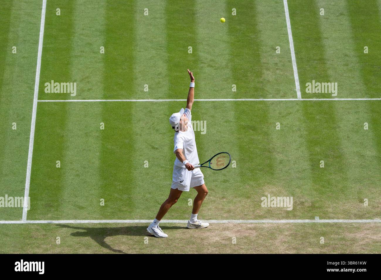 LONDON, ENGLAND - 7. JULI: Alex de Minaur aus Australien während des Wimbledon 2025 im All England Lawn Tennis & Croquet Club am 7. Juli 2025 in London. (Foto: Marleen Fouchier/Orange Pictures) Stockfoto