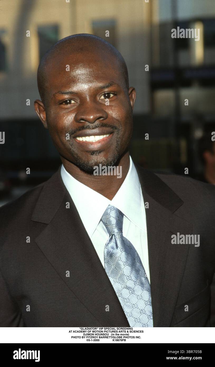 1. JANUAR 2011 - VIP-VORFÜHRUNG „GLADIATOR“ AN DER ACADEMY OF MOTION PICTURES ARTS & SCIENCES. DJIMON HOUNSOU (IM FILM). FITZROY BARRETT/5-1-2000 K18676FB (Abbildung: © Fitzroy Berrett/ZUMA Wire) Stockfoto