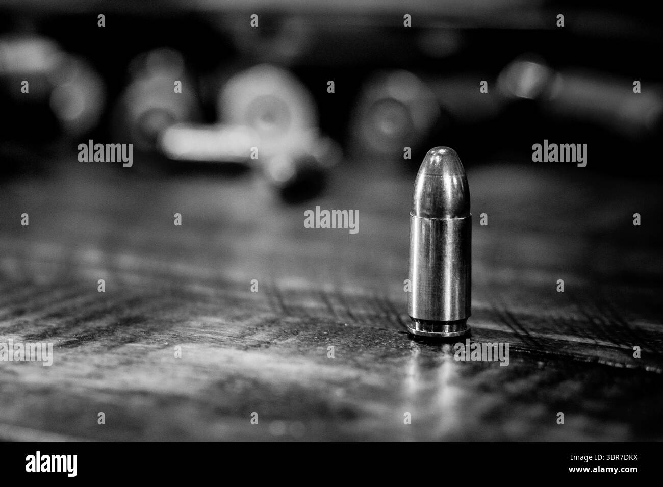 8. August 2020: Der Kauf von Waffen und Munition wird aufgrund der starken Nachfrage- und Angebotsprobleme während der COVID-19-Pandemie schwieriger. Soziale Unruhen sind auch ein Faktor, der den Mangel an Waffen und Munition verursacht, verbunden mit der Zunahme der Verdeckte Transportanwendungen. Prentice C. James/CSM(Credit Image: &Copy; Prentice C. James/CSM via ZUMA Wire) Stockfoto 8. August 2020: Der Kauf von Waffen und Munition wird aufgrund der starken Nachfrage- und Angebotsprobleme während der COVID-19-Pandemie schwieriger. Soziale Unruhen sind auch ein Faktor, der den Mangel an Waffen und Munition verursacht, verbunden mit der Zunahme der Verdeckte Transportanwendungen. Prentice C. James/CSM(Credit Image: &Copy; Prentice C. James/CSM via ZUMA Wire) Stockfoto