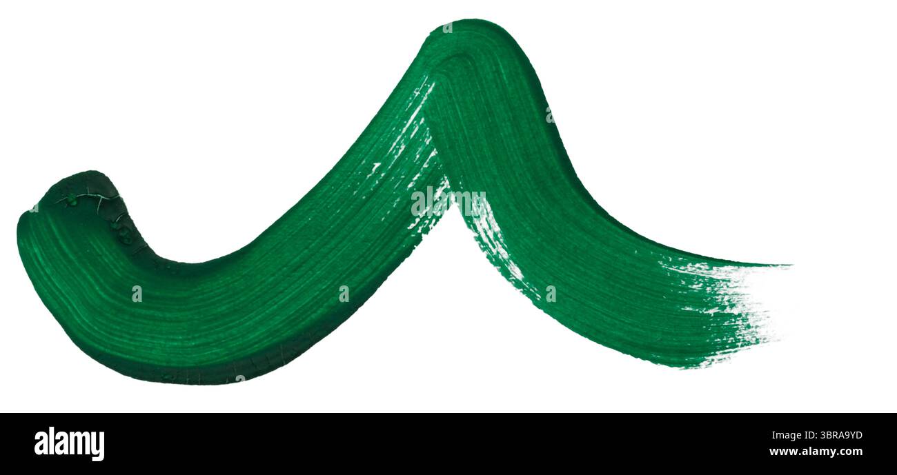 Ein ausdrucksstarker, smaragdgrüner Pinselstrich fließt anmutig und zeigt seine satte Farbe und Textur. Stockfoto