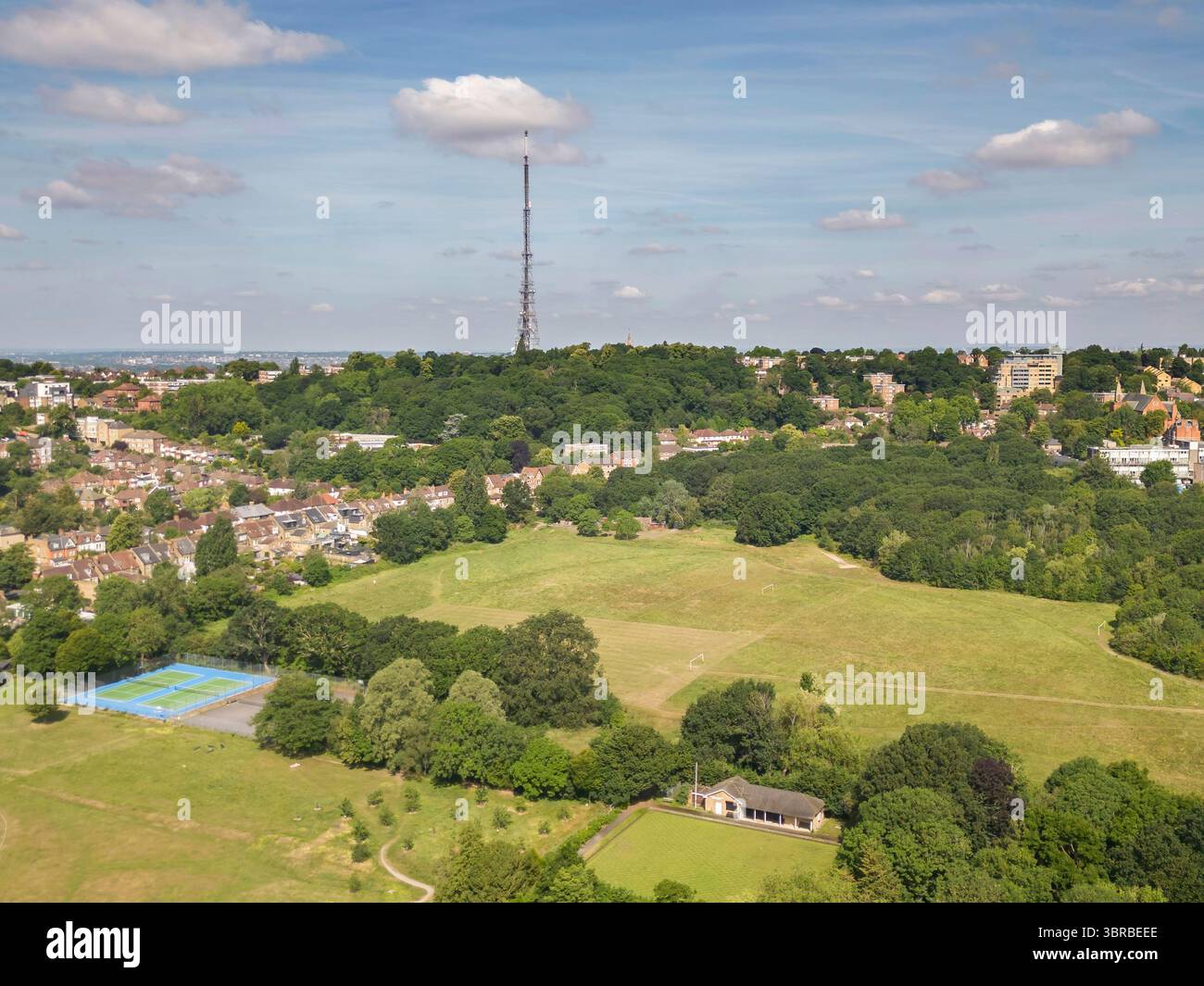 Der südliche norwood Lake ist das größte von Menschenhand geschaffene Freiwassergebiet im londoner Stadtteil croydon. Stockfoto