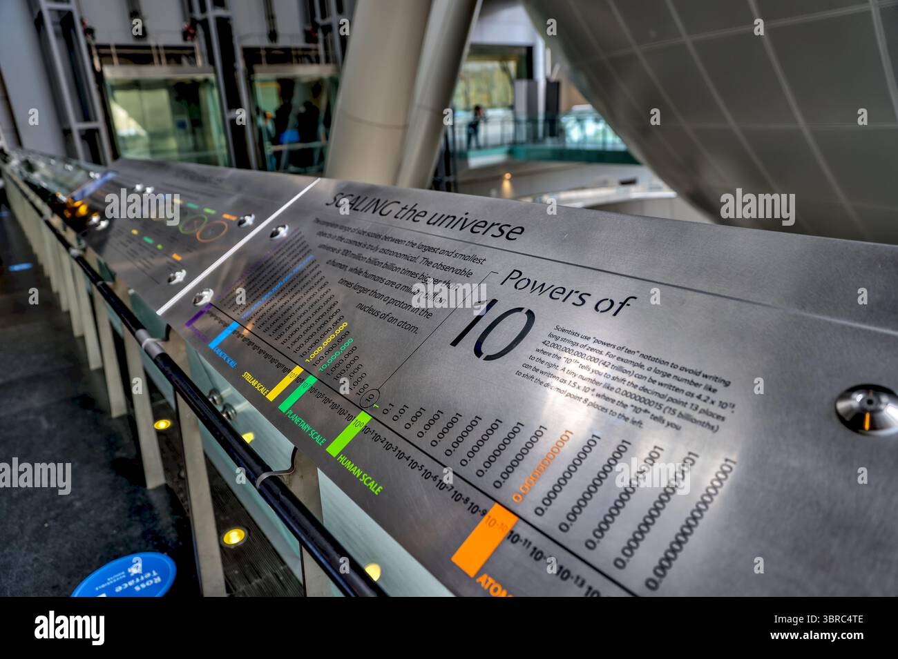 New York, New York - 17. Februar 2022: Innenräume und Ausstellungen des Hayden Planetariums in New York Stockfoto