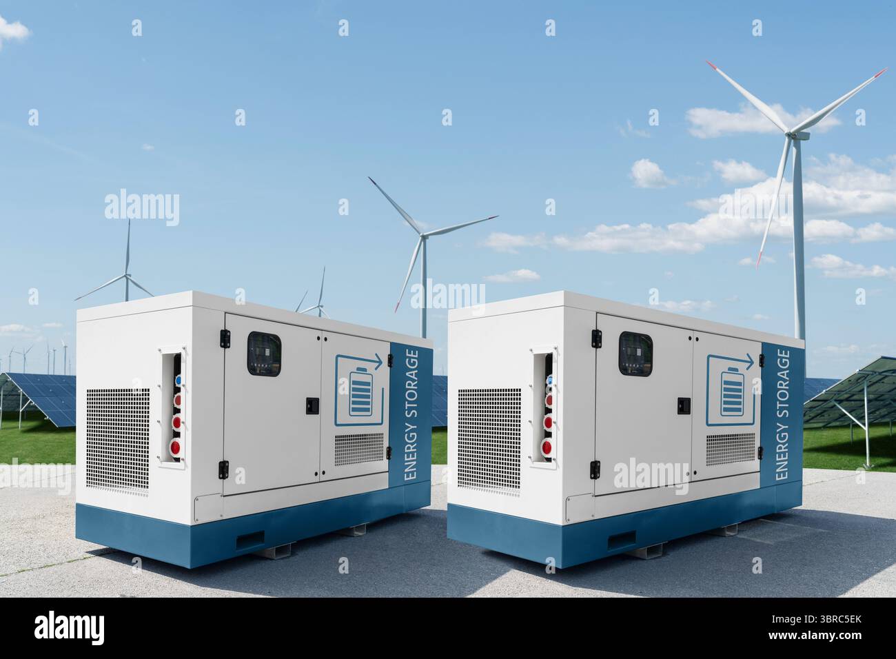 Erneuerbares Kraftwerk mit Energiespeicher. Stockfoto