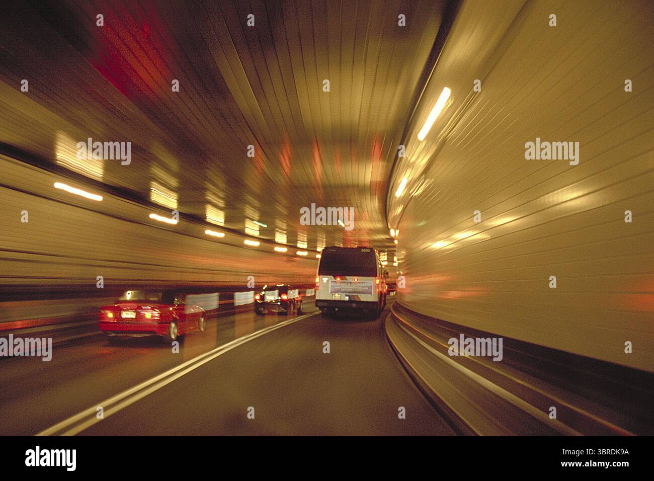 Rush Hour im Lincoln Tunnel, Unschärfe, New York City, USA Stockfoto