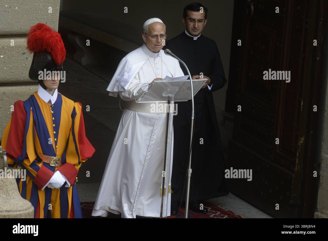 Castel Gandolfo, Rom, 13. Juli 2025: Messe und Angelus von Papst Leo XIV. In seiner Sommerresidenz in Castel Gandolfo. Stockfoto