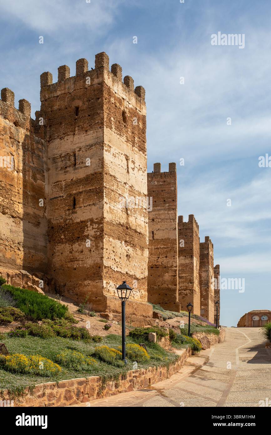 Die Burg Burgalimar oder Bury al-Hamma befindet sich im spanischen Dorf Banos de Encina in der Provinz Jaen, die älteste Burg Spaniens Stockfoto