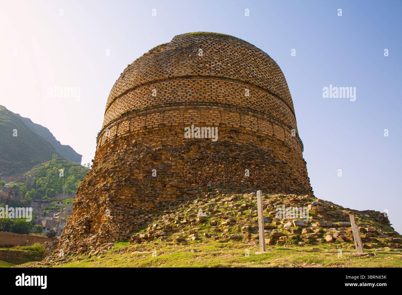 Shingardara Stupa im SWAT Valley, Barikot, Pakistan. Stockfoto