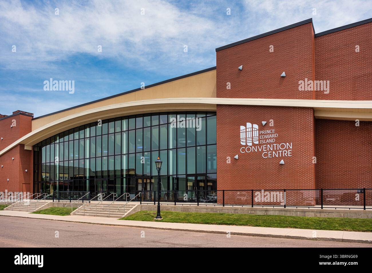 CHARLOTTETOWN, PRINCE EDWARD ISLAND, 17. Juni 2025: Kongresszentrum in Charlottetown, Prince Edward Island, Kanada Stockfoto