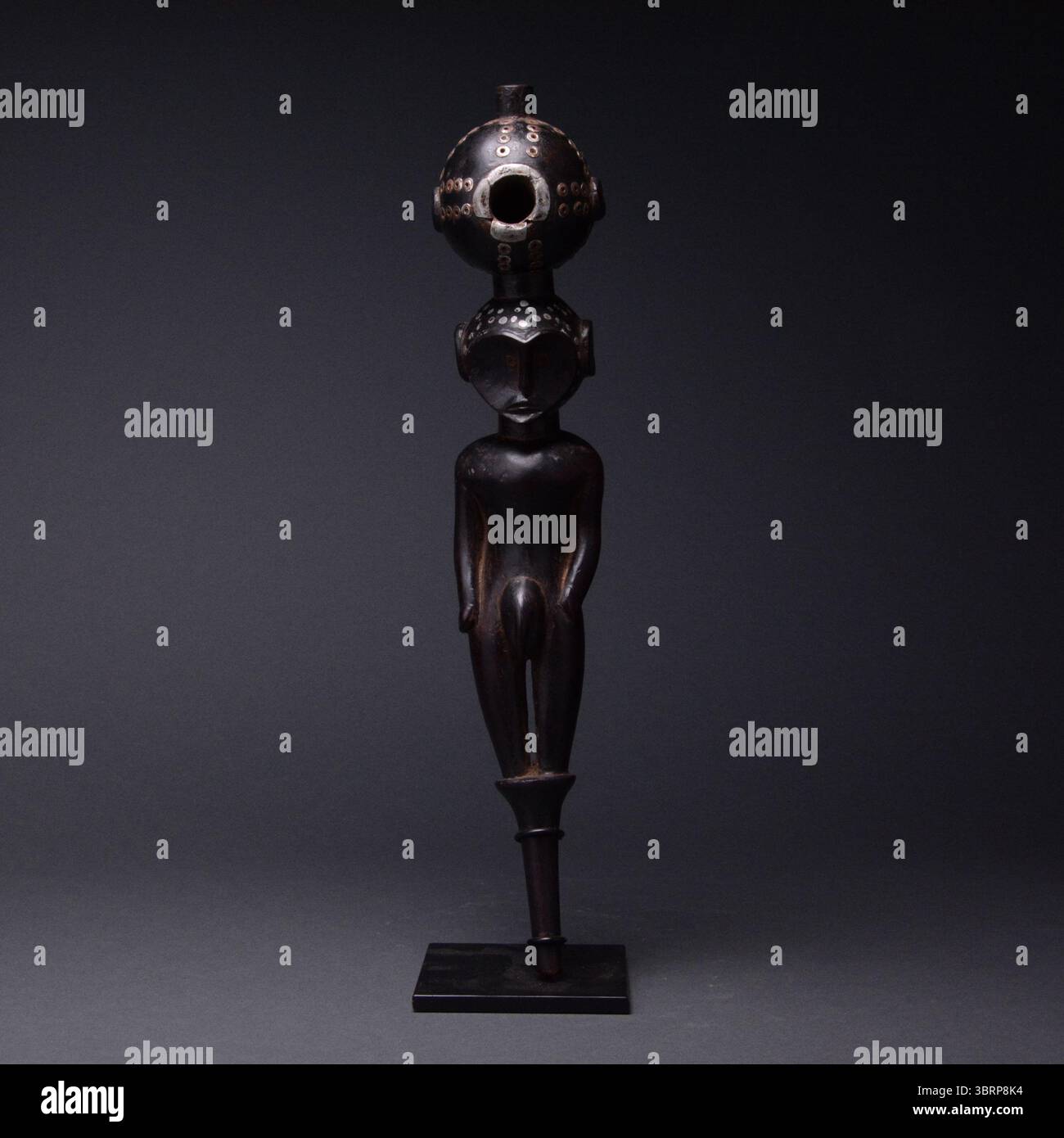 Afrikanische Tribal Ar Männliche Holzfigur Stockfoto