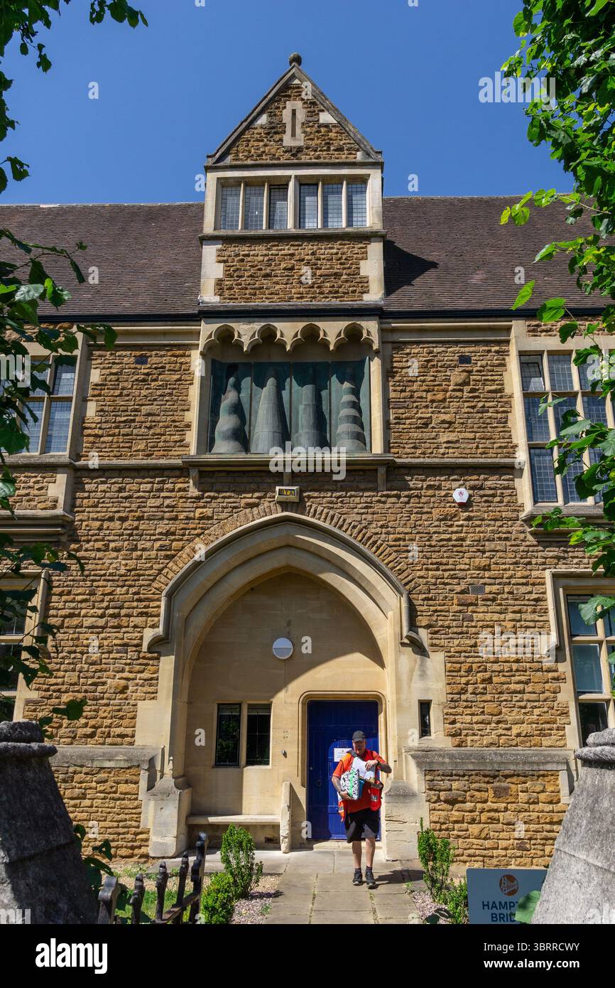 Nazareth House, Northampton, Großbritannien; ab 2025 Sitz der Hampton Bridge School, einer unabhängigen Fachschule, die Teil der Spaghetti Bridge Gruppe ist Stockfoto
