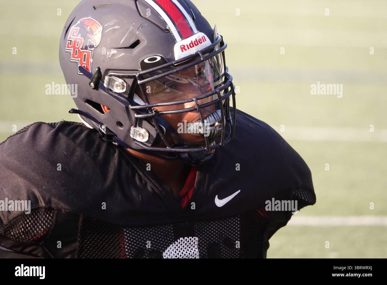 9. September 2020, Cordova, Tennessee, USA: WALTER NOLEN III ist ein 5-Sterne-Juniorspieler und der Nummer 1 in der Klasse von 2022. Hier wird er am 9. September 2020 im Football Training in St. Benedict an der Auburndale High School in Cordova, Tennessee, gezeigt. (Kreditbild: © Karen Focht/ZUMA Wire) Stockfoto