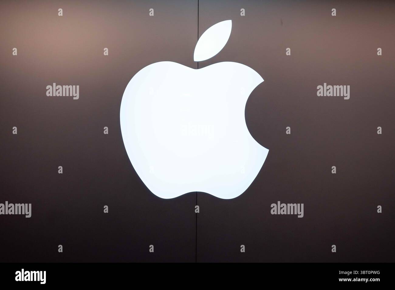 7. September 2019, Shanghai, China: US-amerikanisches multinationales Technologieunternehmen Apple Logo in Shanghai. (Credit Image: © Alex Tai/SOPA Images via ZUMA Wire) Stockfoto