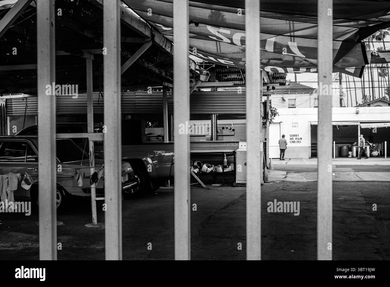 Keine Regenschecks, Bargeld steht nur in South Los Angeles, Kalifornien. Stockfoto