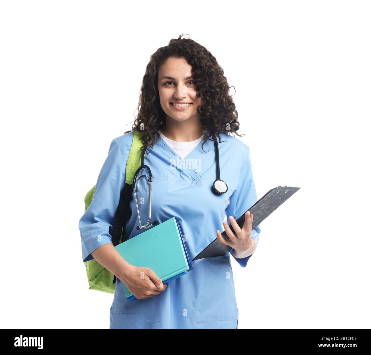 Medizinstudent mit Klemmbrett und Büchern auf weißem Hintergrund Stockfoto