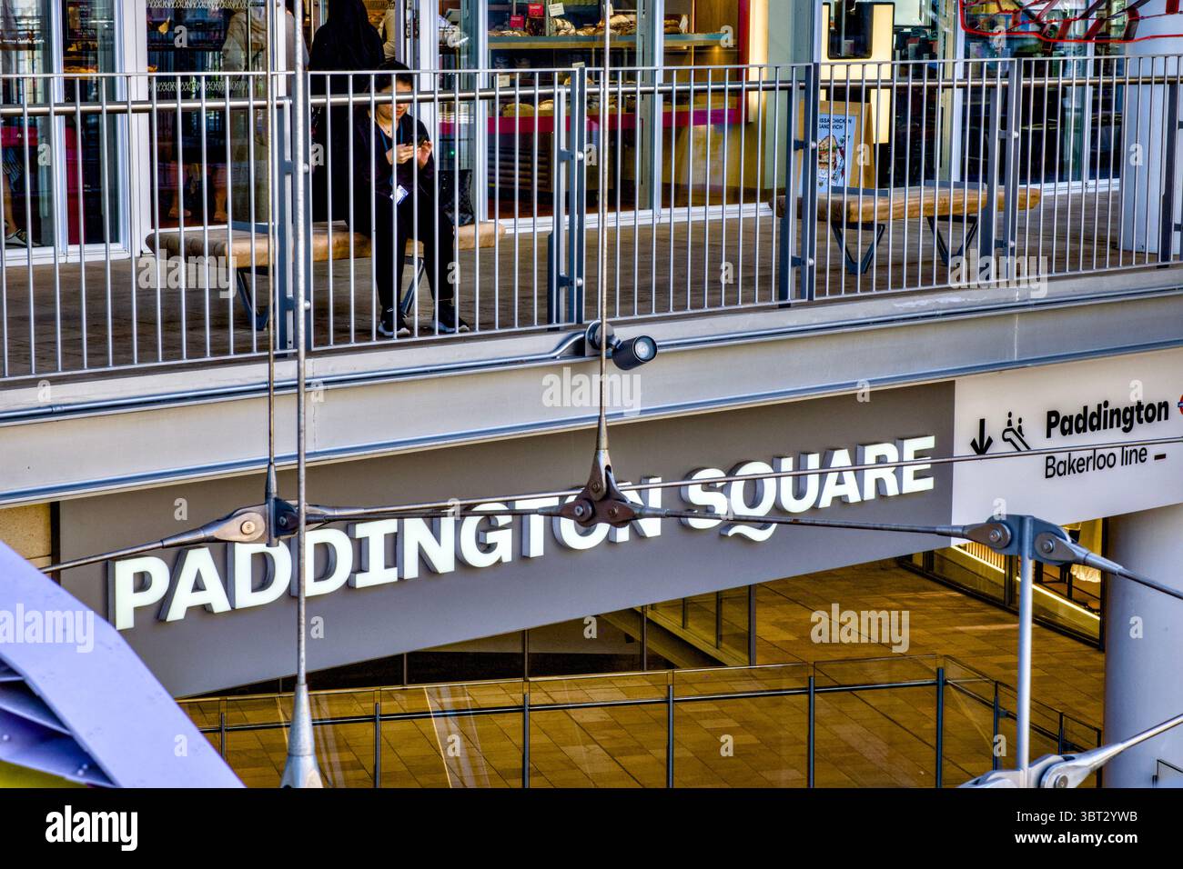 Paddington Square, Vor Der Paddington Station, City Of Westminster, London, England, GROSSBRITANNIEN Stockfoto