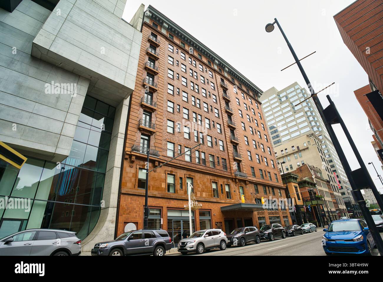 Das 21c Museum und Hotel befindet sich im Zentrum von Cincinnati Ohio, USA 2025 Stockfoto
