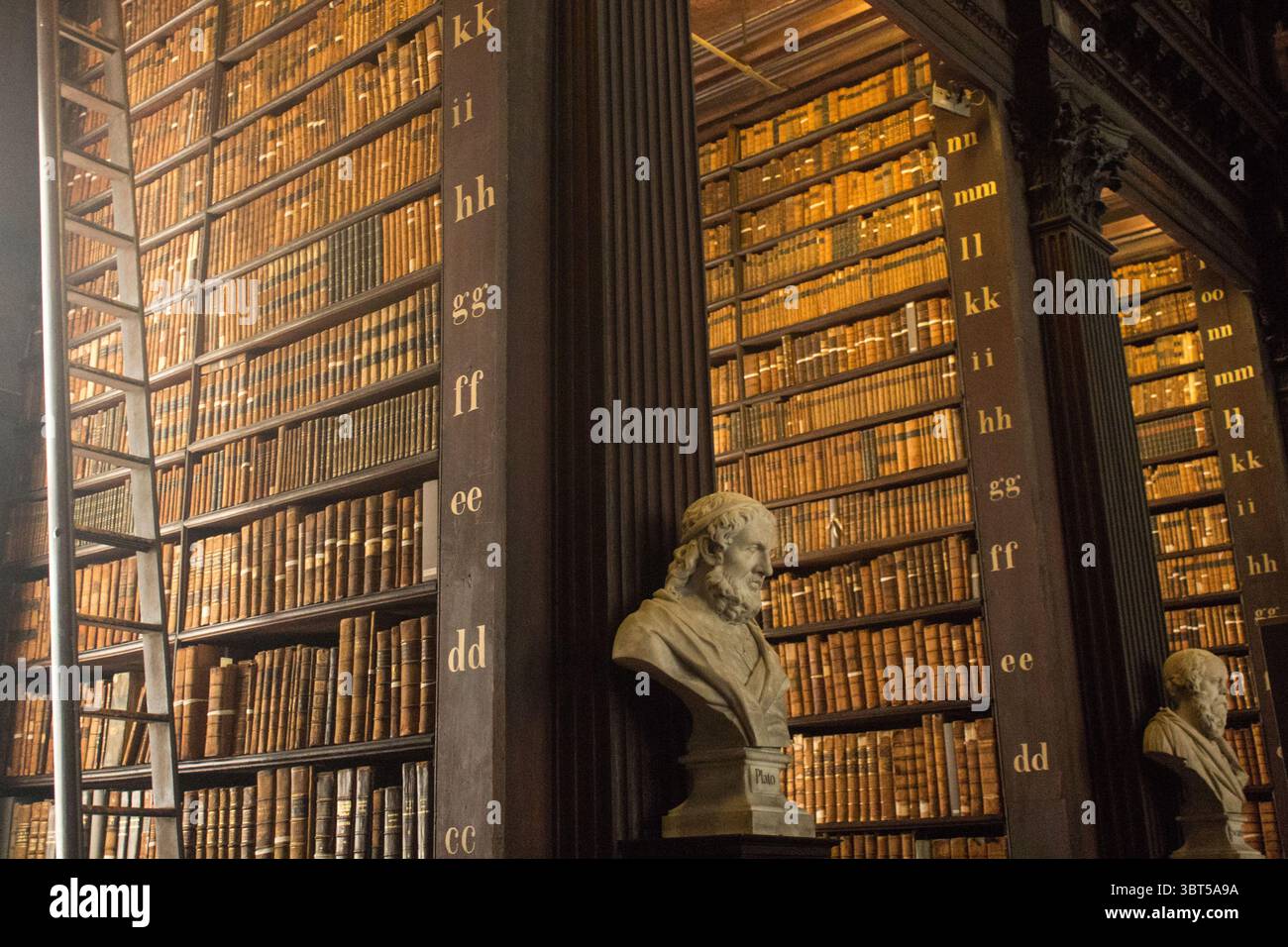 Lange Bibliothek des Trinity College Stockfoto