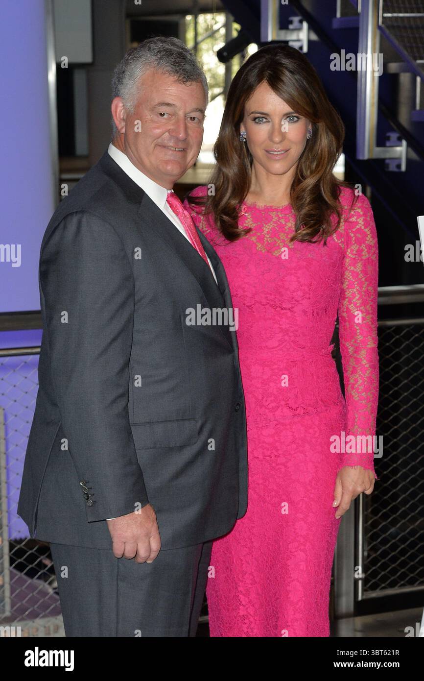 Oktober 2019, New York, NY, USA: 1. Oktober 2019 New York City. Elizabeth Hurley im Empire State Building am 1. Oktober 2019 in New York City. (Foto: © Kristin Callahan/Ace Pictures via ZUMA Press) Stockfoto