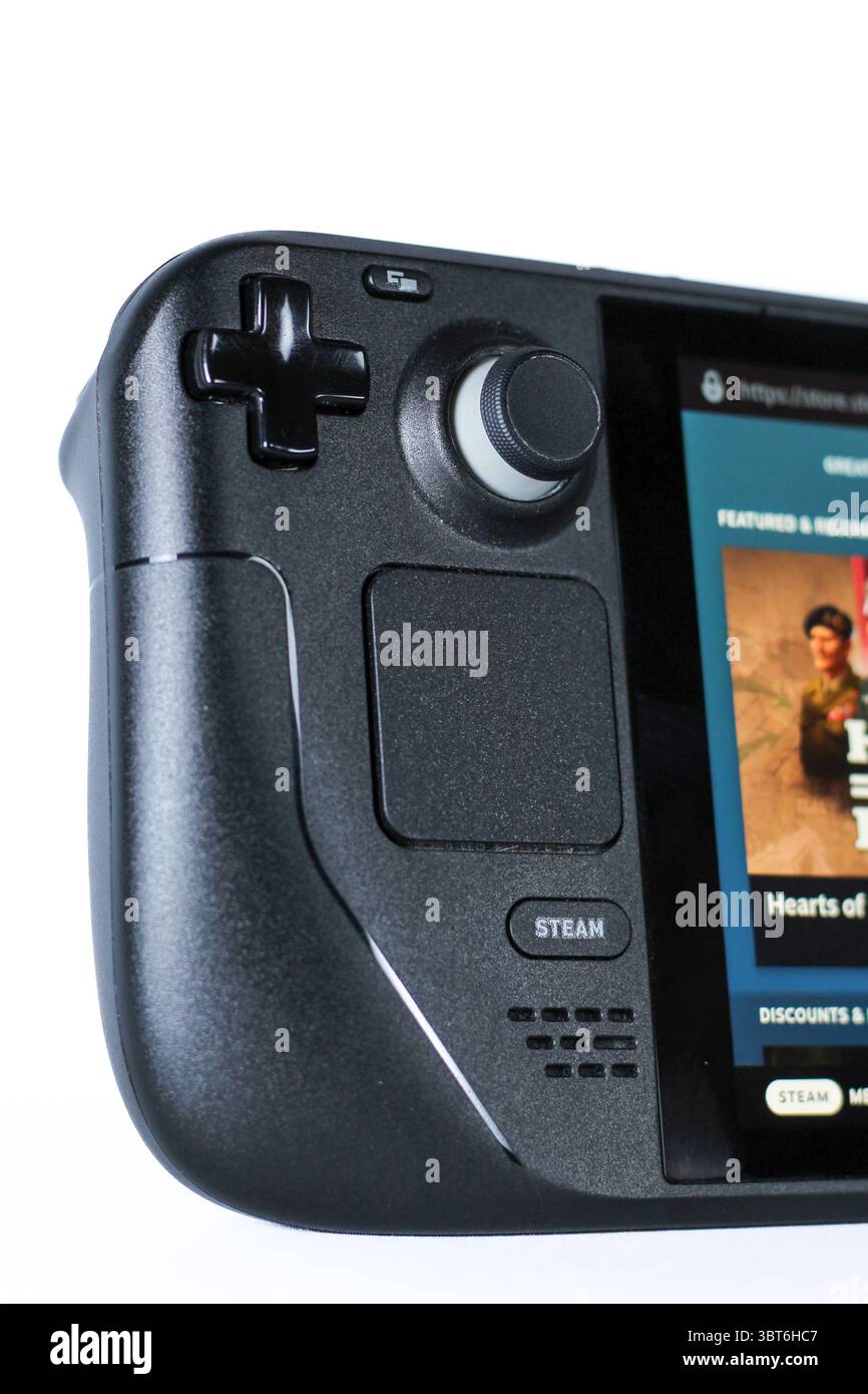 Nahaufnahme der Steam Deck Gaming Console isoliert auf hellem Hintergrund Stockfoto