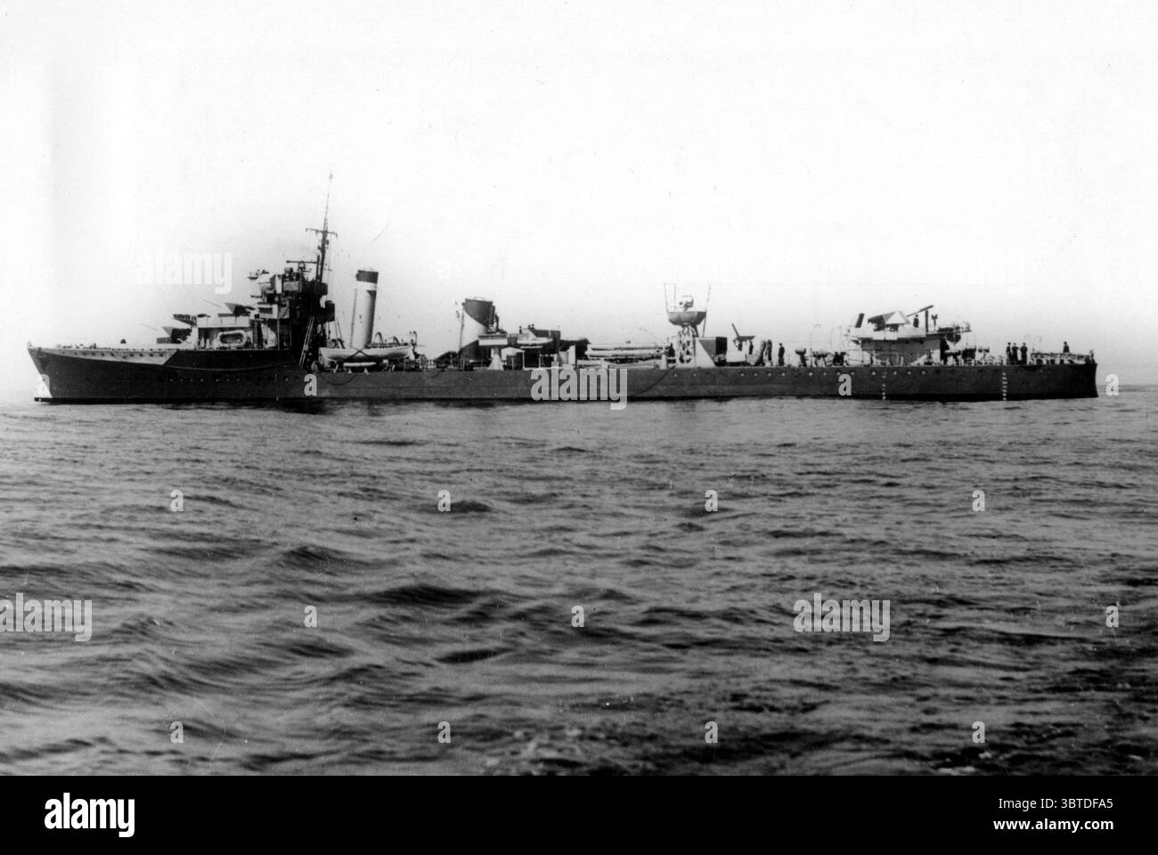 HMS Vanoc, ein Zerstörer der V-Klasse. Die HMS Vanoc wurde 1917 fertiggestellt. Länge 312 Fuß insgesamt, 1090 t, vier 4 Zoll Geschütze, eine 2rpdr, Bommel. 5 21-Zoll-Torpedorohre. Geschwindigkeit: 34 Knoten. Stockfoto