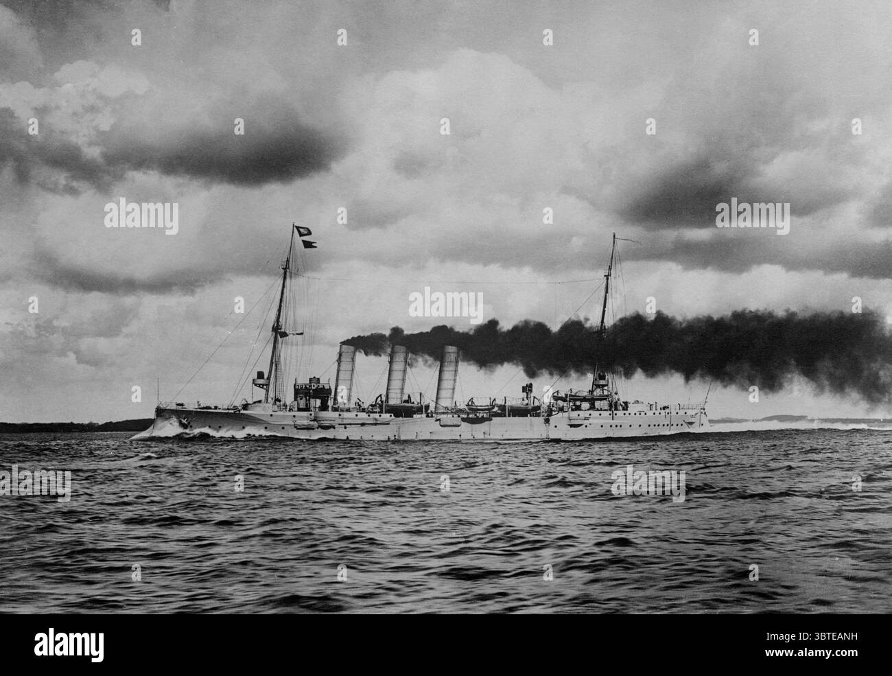 Kaiserliche Deutsche Marine . Deutsches Kriegsschiff SMS Hamburg, Bremer Klasse Light Cruiser 1914 Stockfoto