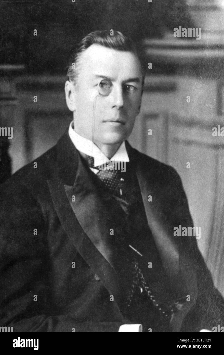 Joseph Chamberlain – Joseph Chamberlain (* 8. Juli 1836 bis 2. Juli 1914) war ein einflussreicher britischer Geschäftsmann, Politiker und Staatsmann. In seinen frühen Jahren war Chamberlain ein radikal gesinntes Mitglied der Liberalen Partei, ein Aktivist für Bildungsreform und Präsident des Board of Trade. Später wurde er liberaler Unionist im Bündnis mit der Konservativen Partei und wurde zum Kolonialsekretär ernannt. Am Ende seiner Karriere leitete er die Kampagne zur Zollreform. Obwohl er nie Premierminister wurde, gilt er als einer der wichtigsten britischen Politiker des späten 19. Jahrhunderts und frühen 20. Jahrhunderts Stockfoto