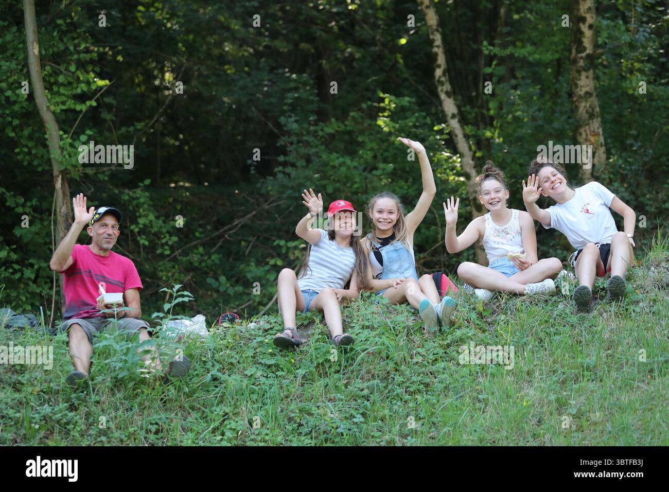 TOUR DE FRANCE 2020- UCI Cycling World Tour unter Virusausbruch. Etappe 17. Von Grenoble nach Meribel am 16. September 2020, Grenoble, Frankreich. Fans, Handgesten. (Foto: Pierre Teyssot/ESPA-Images)(Credit Image: &Copy; ESPA Photo Agency/CSM via ZUMA Wire) Stockfoto