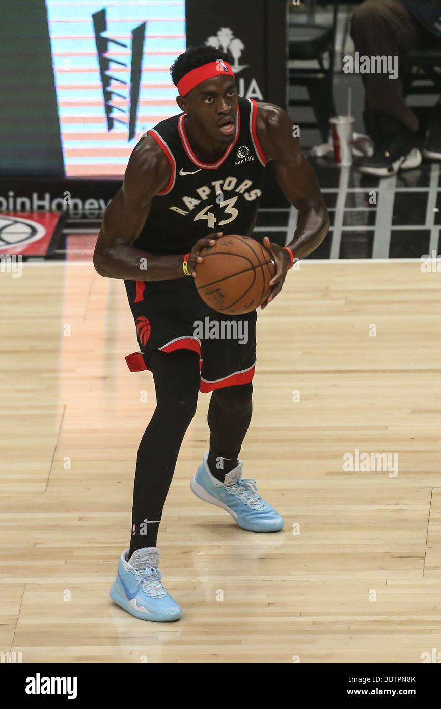 Toronto Raptors stürzte Pascal Siakam (43) während der Toronto Raptors vs Los Angeles Clippers im Staples Center am 11. November 2019. (Foto von Jevone Moore)(Credit Image: &Copy; Jevone Moore / Cal Sport Media/CSM via ZUMA Wire) Stockfoto