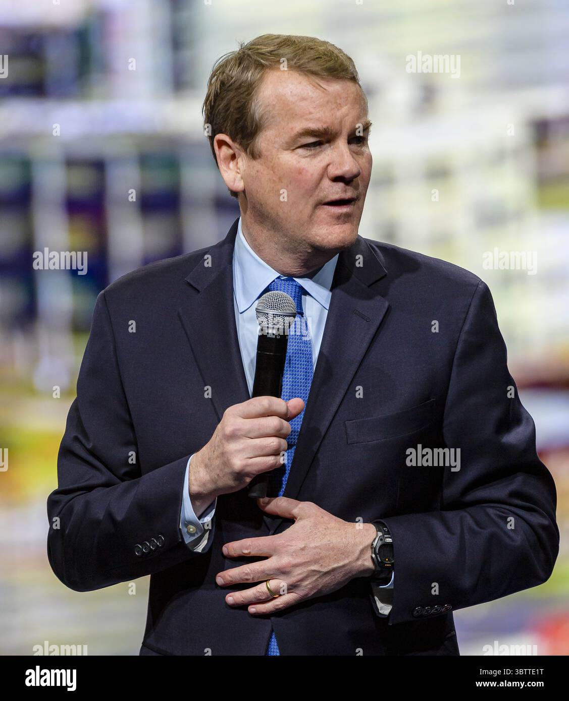 1. November 2019, des Moines, Iowa, USA: Senator Michael Bennet sprach 13.000 Teilnehmer an der wichtigsten Veranstaltung der Iowa Caucus-Saison an (Foto: © Paul Boucher/ZUMA Wire) Stockfoto