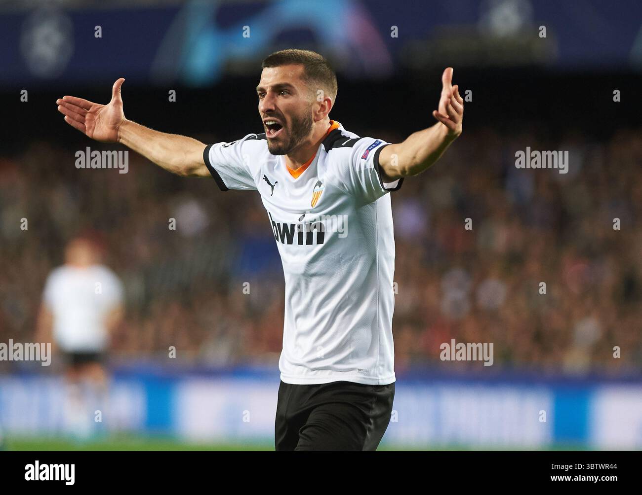 27. November 2019, Valencia, Spanien: Jose Luis Gaya aus Valencia reagiert beim Spiel der Gruppe H der UEFA Champions League zwischen Valencia und Chelsea am 27. November 2019 im Mestalla Stadium in Valencia (Spanien) (Foto: © AFP7 Via ZUMA Wire) Stockfoto