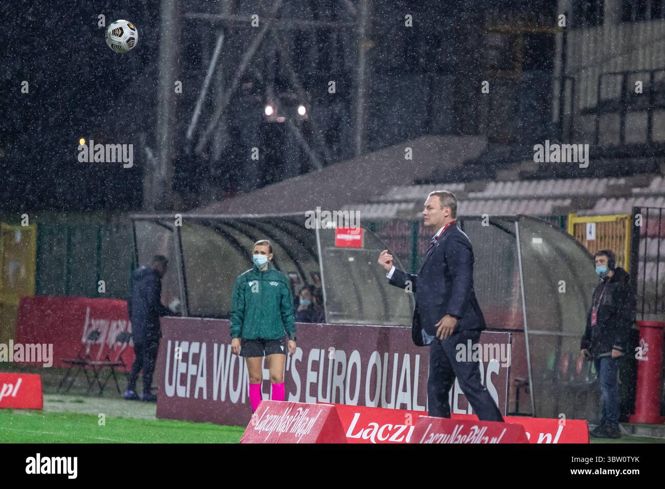 23. Oktober 2020, Warschau, Polen: Milosz Stepinski-Trainer aus Polen beim Qualifikationsspiel zur UEFA Women's EURO 2021 zwischen Polen und Aserbaidschan im Polonia-Stadion. (Kreditbild: © Mikolaj Barbanell/SOPA Images via ZUMA Wire) Stockfoto