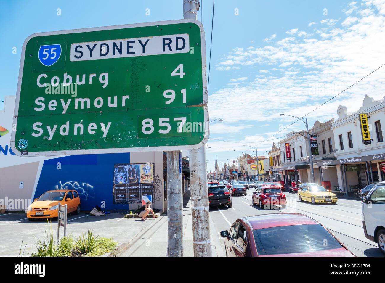 28. Oktober 2020: Melbourne, Australien - 28. Oktober 2020: Verkehrsstaus entlang der Sydney Rd in Brunswick, da Melbourne nach dem Coronavirus-Lockdown zum ersten Mal eröffnet wird (Foto: © Chris Putnam/ZUMA Wire) Stockfoto