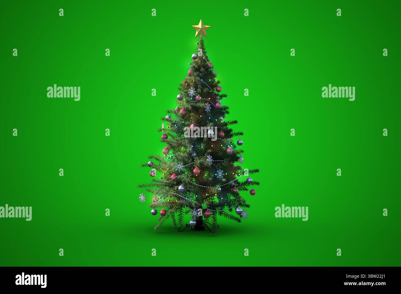 Der Weihnachtsbaum zeigt Sternenhimmel, bunte Lichter auf dem Metallständer, grüne Kulisse, Kopierraum Stockfoto